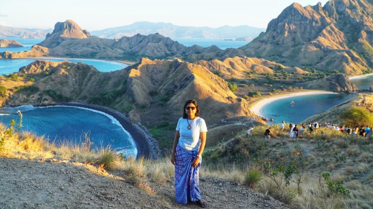 PULAU PADA LABUAN BAJO